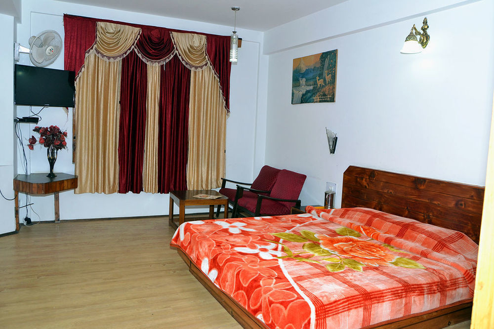 Hotel Devlok Primal Мусори Екстериор снимка