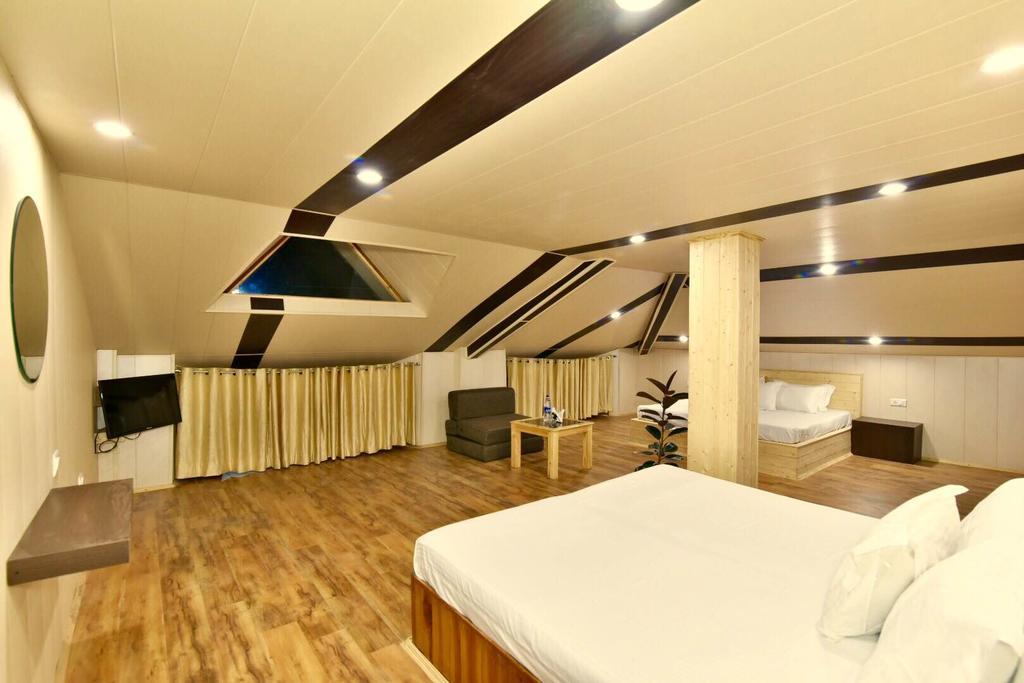 Hotel Devlok Primal Мусори Екстериор снимка